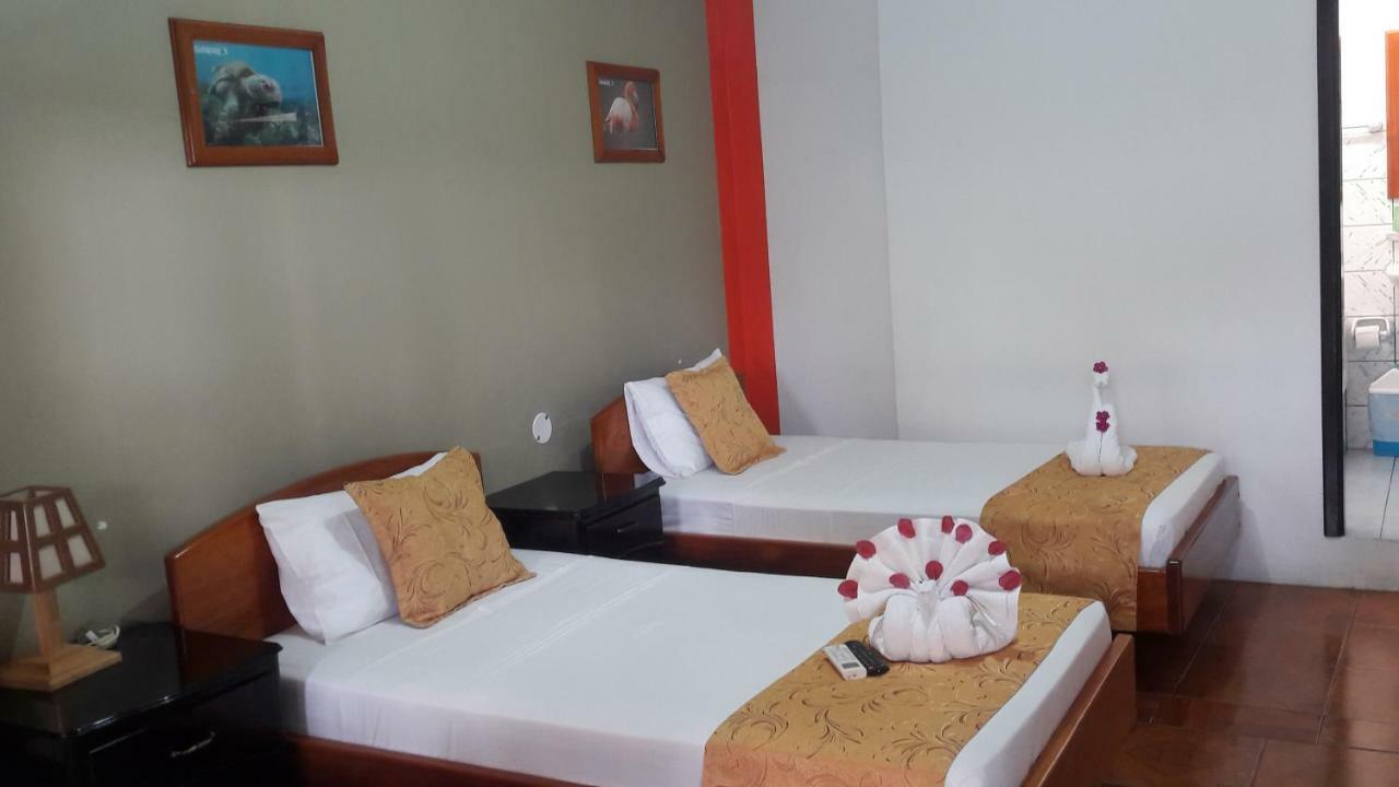 Hostal La Mirada Del Solitario George Пуэрто-Айора Экстерьер фото